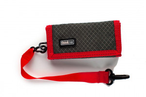 Husa pentru 4 carduri CF si 3 SD, ThinkTank Pee Wee Pixel Pocket Rocket, Rosu