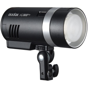 Kit 3 Blițuri Godox, AD300Pro & 2x AD100Pro, cu stative, softbox și umbrelă