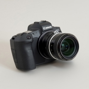 Urth ULMA-F-R, Adaptor Obiectiv montura Nikon F la camere Canon RF