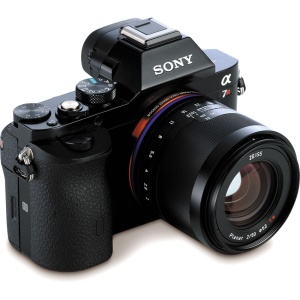 ZEISS Loxia 50mm f/2, Obiectiv full-frame, montura Sony E