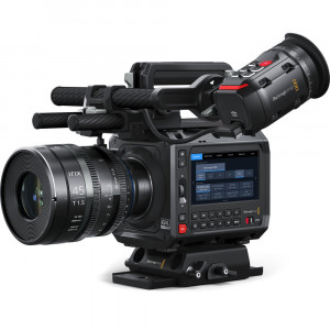 Camera digitala de film cinematografic Blackmagic Design PYXIS 6K L-Mount cu ecran LCD de 4 inch si sloturi CFexpress