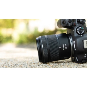 Obiectiv Canon RF 28-70mm f2.8 IS STM, full-frame
