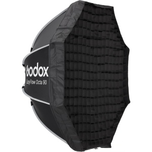 Godox EazyFlow Foldable Octa 90 Bowens Softbox montat pe echipament de studio