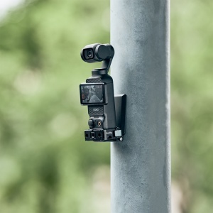SmallRig 5581, Suport Quick Release pentru DJI Osmo Pocket 3, Arca-Swiss, inclinare 230°