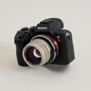 Urth ULMA-CG-E, Adaptor Obiectiv montura Contax G la camere Sony E