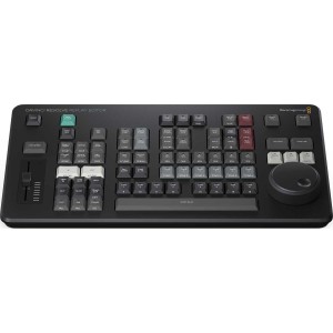 Panou de control Blackmagic Design DaVinci Resolve Replay Editor cu butoane pentru selectia camerelor si conectivitate USB-C