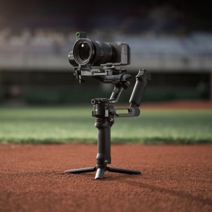 DJI RS 5 Combo, Stabilizator Gimbal cu Modul AI Tracking, Autonomie 14h