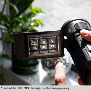 Panasonic HC-VX3, Camera Video UHD 4K cu Zoom 24x
