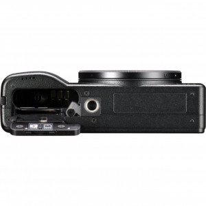 Ricoh GR III camera compactă avansată de 24,2 MP