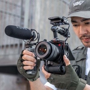 Cage SmallRig 4902 pentru Panasonic LUMIX S1R II, S5 II, S5 IIX & G9 II