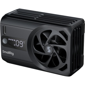 Ventilator de racire hibrid SmallRig 5328 montat pe camera mirrorless