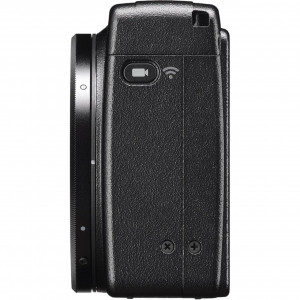 Ricoh GR III camera compactă avansată de 24,2 MP