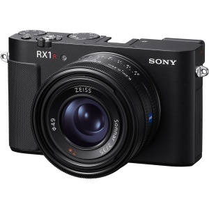 Sony RX1R III, Camera digitala compacta 61MP Full-Frame cu obiectiv fix ZEISS Sonnar T 35mm f/2