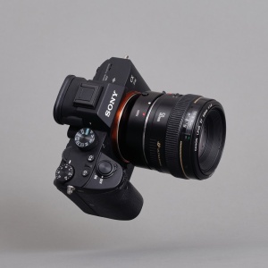 Urth ULMAE-EF-E, Adaptor electronic Obiectiv montura Canon EFEF-S la camere Sony E