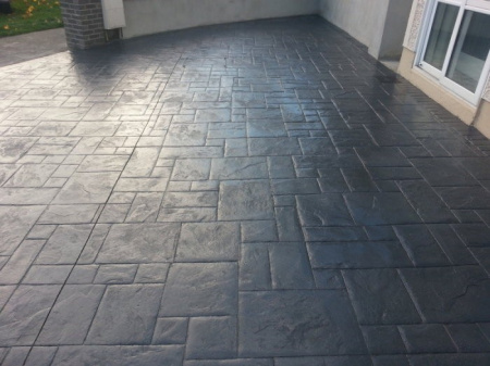 Lac acrilic pentru beton IZOCOR APB Incolor 10 kg – protecție, luciu și efect hidrofob pentru beton - Img 4