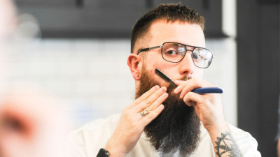 Sfaturi utile pentru creșterea sănătoasă a bărbii