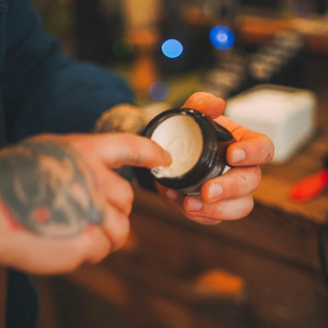 Ceara de par Shear Revival Gray Ghost Cream Pomade 96ml