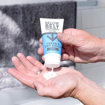 Deodorant zona intima Below The Belt Fresh & Dry Ball Intimate Deodorant and Anti Chafing Cream - Cool Mint Scent 75ml