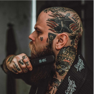 Placă de îndreptat barba Angry Beards