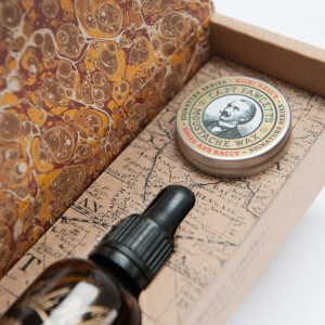 Set ingrijire barba Captain Fawcett Booze & Baccy Oil & Wax Gift Set