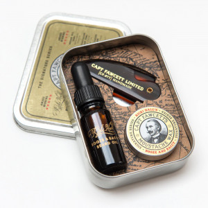 Set cadou Captain Fawcett Booze & Baccy Grooming Survival Kit