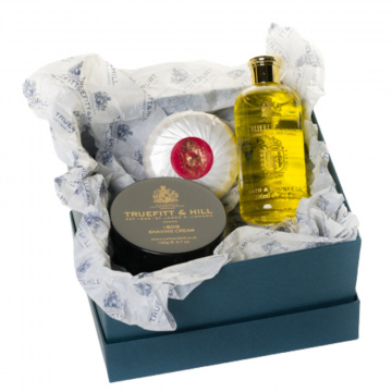 Set cadou pentru barbati Truefitt & Hill 1805 Shave & Body