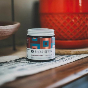 Ceara de par Shear Revival American Gardens Clay Pomade 96ml