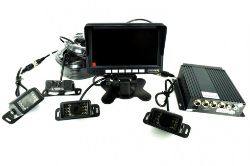Sistem DVR kit monitor senzor parcare + 4 camere cu functie de inregistrare turism/camion 12V-24V. Lungime cablu fata 5m, cablu stanga/dreapta 15m si spate 22m .COD: 8848