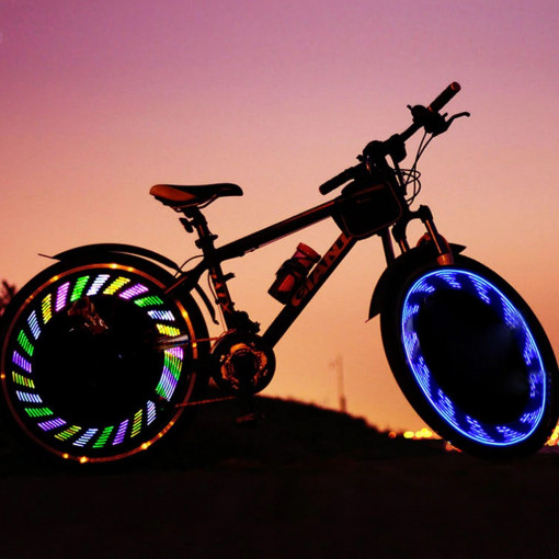 Lumini spite bicicleta, led rgb, 12 modele luminoase, senzor miscare, baterii cr2032