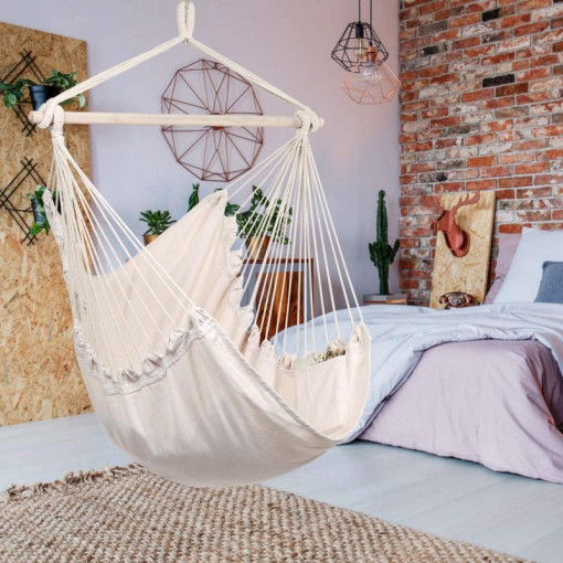 Hamac tip scaun, 100x130 cm, 2 perne, bara din lemn, bumbac bej