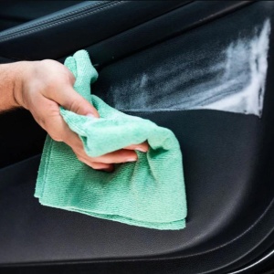 SPRAY CURATAT INTERIOR CU PERIE INTERIOR 1 400ML TURTLE WAX - Img 10