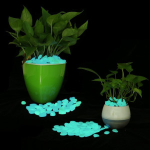 Pietricele fosforescente glow in the dark decorative, translucide care lumineaza turcoaz cantitate 500 g - Img 4