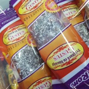 Salam de biscuiti glazurat cu stafide Gustus 73 g, 28 buc