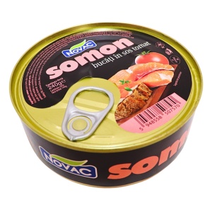Somon bucati in sos tomat Novac 240 g