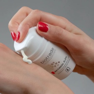 Crema de noapte masca anti-age cu 0.3% retinol, 50 ml, Biotrade - Img 3