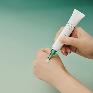 Cremă pentru față anti-imperfecțiuni Madagascar Centella Tea-Trica Spot, 20 ml, Skin1004 - Img 2