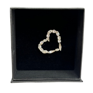 Broșă elegantă în formă de inimă cu cristale Heart in Love Shamballa, Crystal