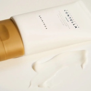 Crema hidratanta cu 9,8% Centella Asiatica Madagascar Centella Cream, SKIN1004 - Img 4