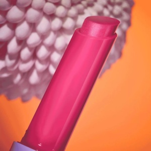 Balsam de buze Lip Perfector Spring Awakening, C02, Dose of confidence, 1.72 g, Catrice - Img 3