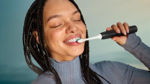 Periuță de dinți electrică sonică Philips Sonicare 2100, 2 intensități, negru, HX4021/02 - Img 3