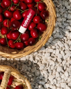 Balsam de buze Cherry Shine, 4,8 g, Labello - Img 6