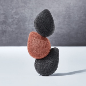 Burete pentru fata Bamboo Charcoal Konjac, 1 bucata, Purito - Img 2