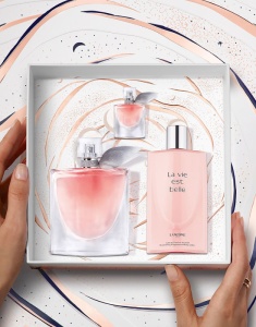 La Vie Est Belle Set Cadou Apa de parfum 100 ml + loiune de Corp 200 ml + Miniapă de Parfum 4 ml, Lancome - Img 2