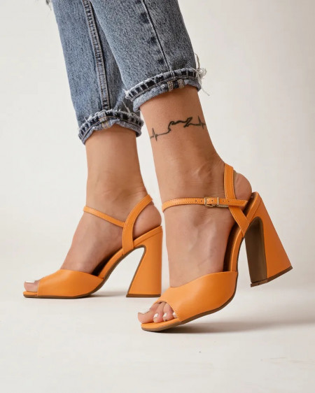 Narandžaste ženske sandale na deblju štiklu 6403.203