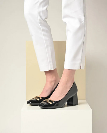 Cipele za žene sa zlatnom šnalom, slika 6