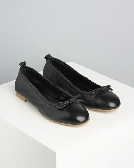 Kožne ravne cipele baletanke u crnoj boji, slika 1