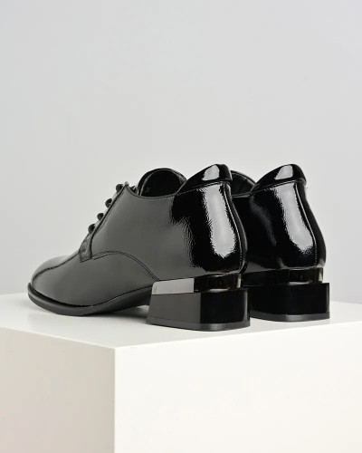 Crne lakovane ženske cipele Emelie Strandberg, slika 2