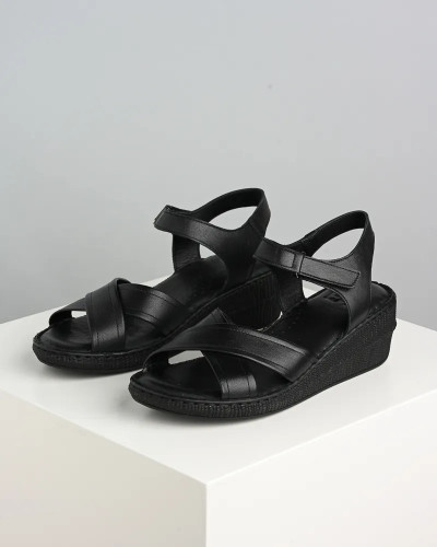 Klasične crne kožne sandale, slika 1
