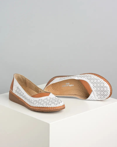 Bele kožne ženske cipele Vidra leder, slika 5