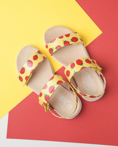 Sandale za devojčice CS252119 žute (brojevi od 31 do 36)